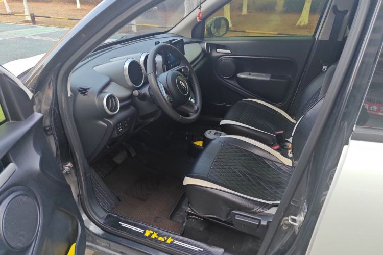 Used ORA Black Cat 2022 301km "Cute Pet" Version – Lithium Iron Phosphate