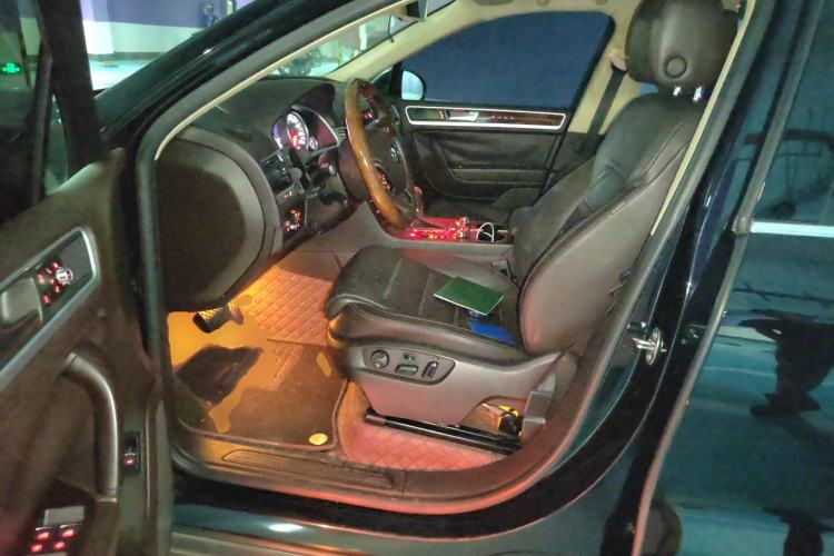 Used Volkswagen Touareg 2014 3.0 TSI New Edition Left Front Seat