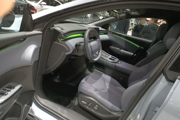 Used XPeng G7 2025 Model—702 Ultra Long Range Driver Seat