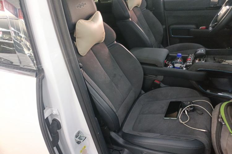 Used Formula Leopard 5 2023 Cloud Ride Flagship Edition