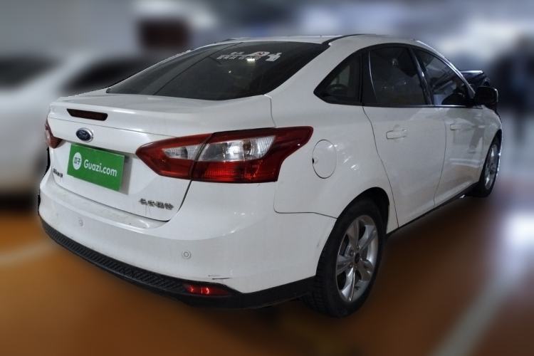 Used Ford Focus 2012 Sedan 1.6L Manual Fashion Edition
