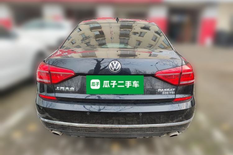 Used Volkswagen Passat 2017 330TSI DSG Luxury Edition Exterior 4