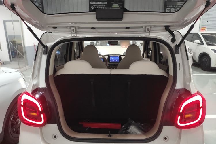 Used Wuling Hongguang MINIEV 2025 Four-Door Version Zhenxiang+ Edition Trunk