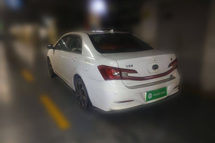 Used BYD Qin New Energy 2015 1.5T Dual-Crown Flagship Edition