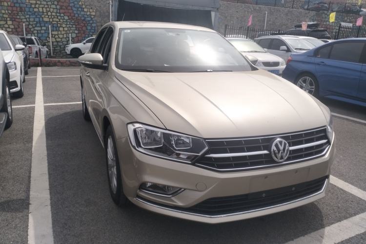 Used Volkswagen Bora 2016 1.6L Automatic Comfort Model Front Right 45 Deg