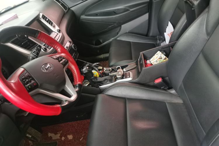 Used Hyundai Tucson 2018 1.6T Dual-Clutch Two-Wheel Drive 15th Anniversary Special Edition