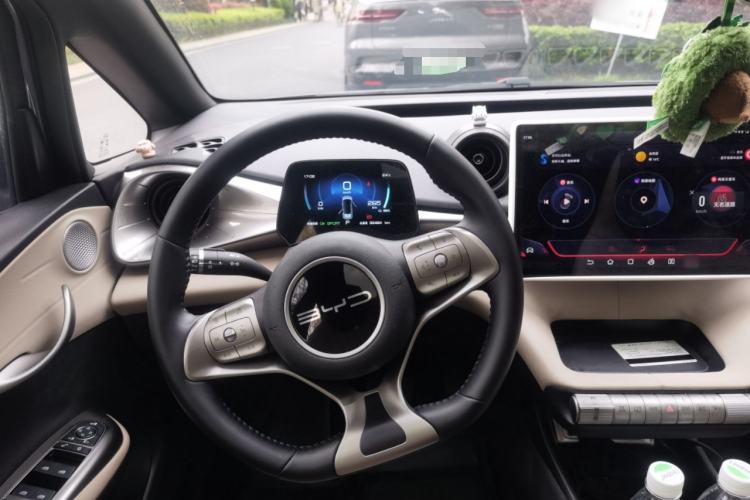 Used BYD Dolphin 2023 420 km Fashion Edition
