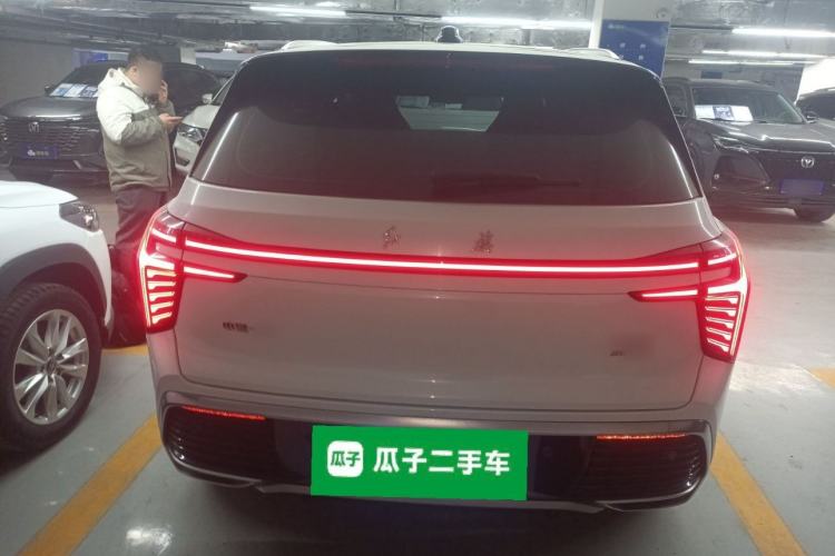 Used Hongqi HS3 2023 1.5T Two-Wheel Drive Shanwei Edition
