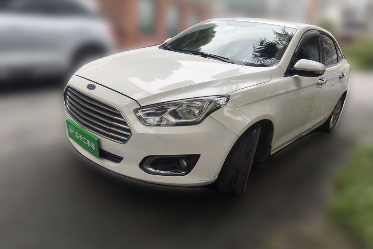 Used Ford Escort 2015 1.5L Automatic Fashion Model