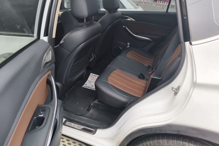 Used BYD Song New Energy 2017 Song DM 1.5TID All-Wheel Drive Luxury Model
