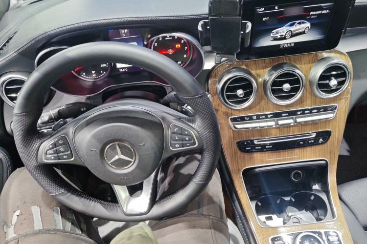 Used Mercedes-Benz GLC Coupe 2017 GLC 260 4MATIC Coupe SUV
