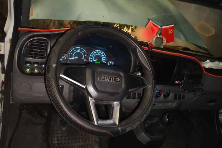 Used JMC Transit 2017 2.8T Commercial Version Long Wheelbase Mid-Roof 6/7/8-Seater JX493 Steering Wheel