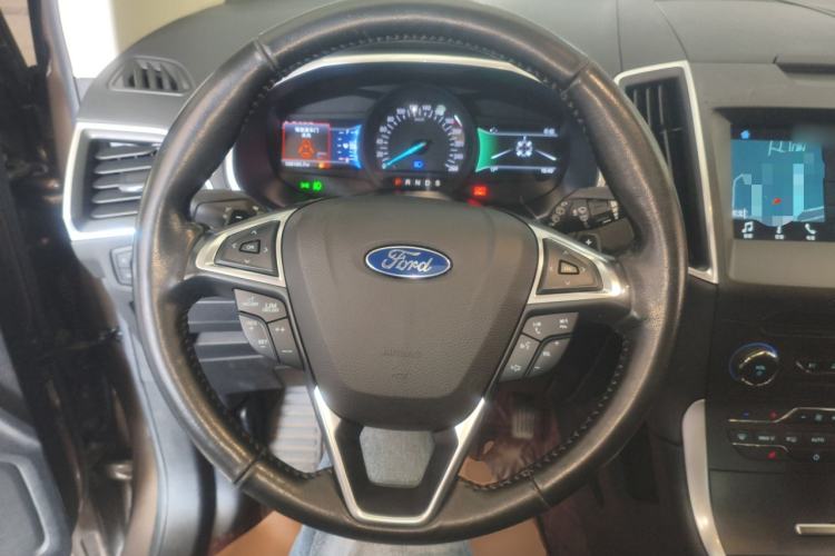 Used Ford Edge 2016 EcoBoost 245 Four-Wheel Drive Titanium Edition 7-Seater
