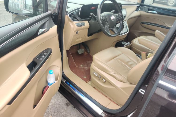 Used Buick GL8 2021 ES Landtrek 653T Smart Luxury Model
