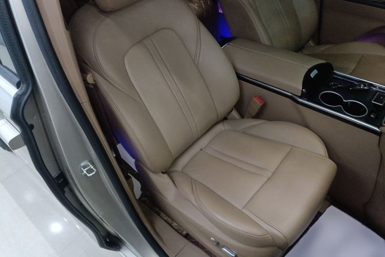 Used Buick GL8 2021 ES Land Cruiser 653T Luxury Edition
