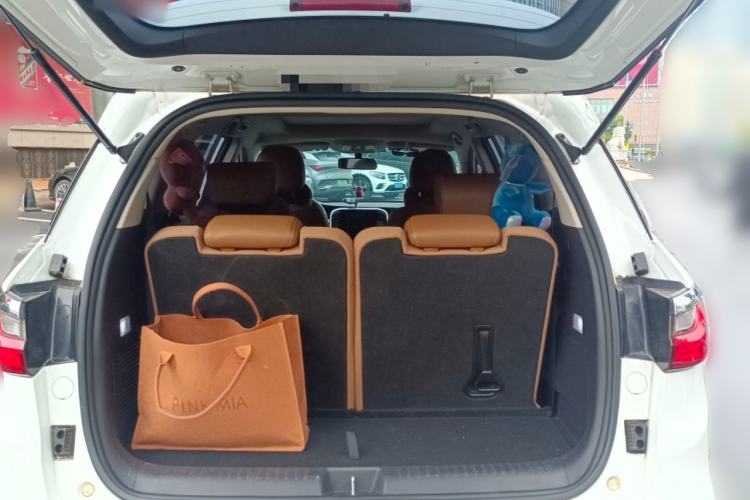 Used BYD Song MAX 2018 1.5T Automatic Smart Connect Elite Model with 6 Seats