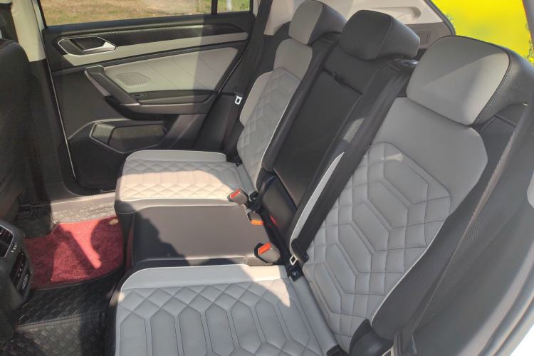 Used Volkswagen Tayron 2023 300TSI Two-Wheel-Drive Luxury Plus Advanced Edition Left Rear Seat