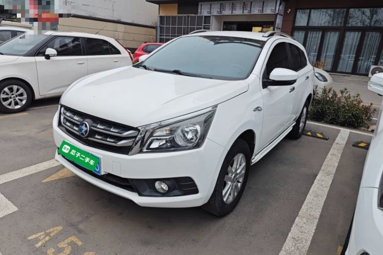 Used Venucia T70 2016 2.0L Manual RuiQu Version