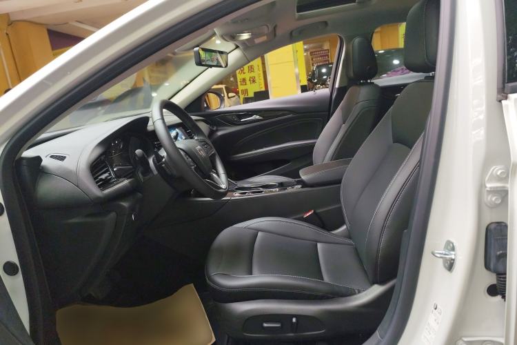 Used Buick Regal 2024 25T Deluxe Edition Left Front Seat