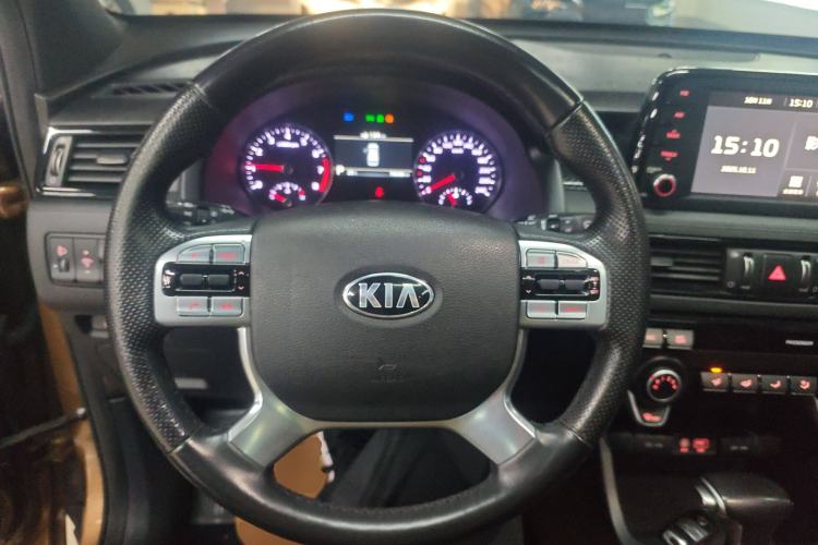 Used Kia KX7 2017 2.0T Automatic Two-Wheel Drive GLS 7-Seater
