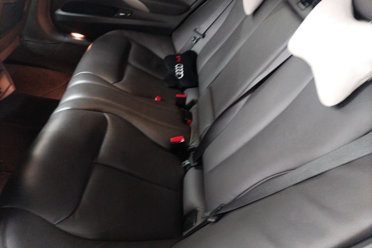 Used BMW 3 Series 2015 320Li Luxury Edition Fashion Model
