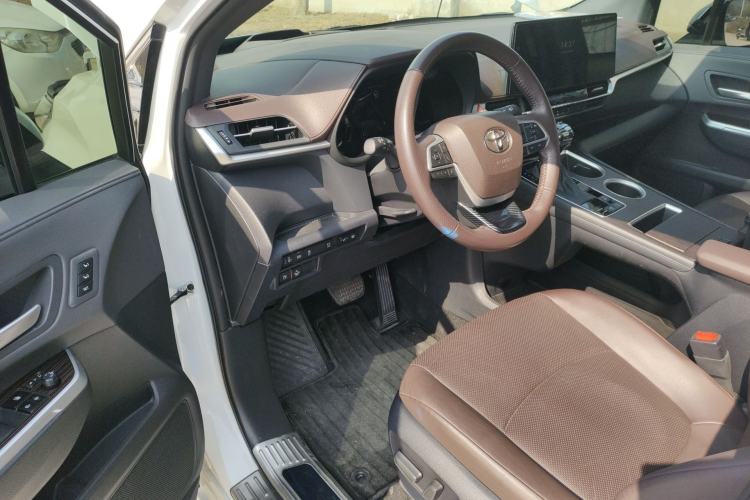 Used Toyota Granvia 2024 2.5L Hybrid Prestige PLUS Four-Wheel Drive Version Driver Seat