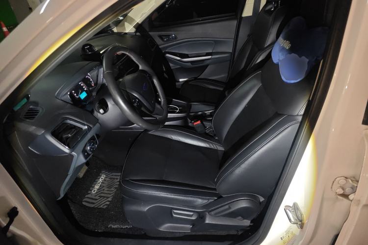 Used Ford Escort 2015 1.5L Automatic Fashion Model