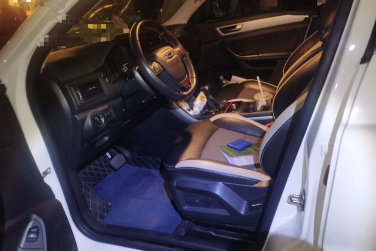 Used Qoros 5 2017 1.6T Automatic Prestige Model Left Front Seat