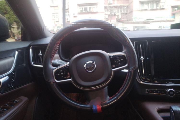 Used Volvo V90 2021 Cross Country B5 AWD Smart Range Edition Steering Wheel