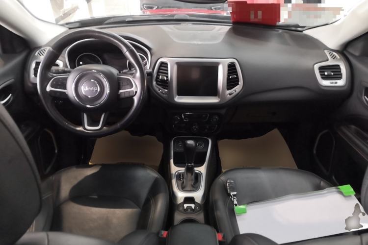 Used Jeep Compass 2017 200T Automatic Family Edition
