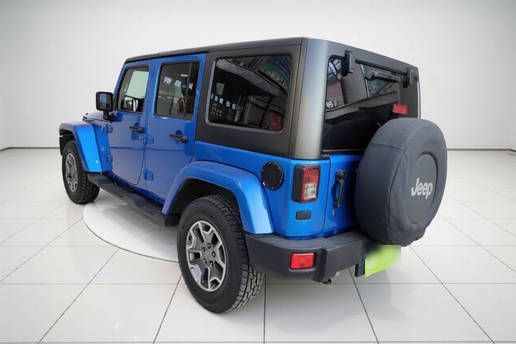 Used Jeep Wrangler 2015 3.0L Sahara Four-Door Edition