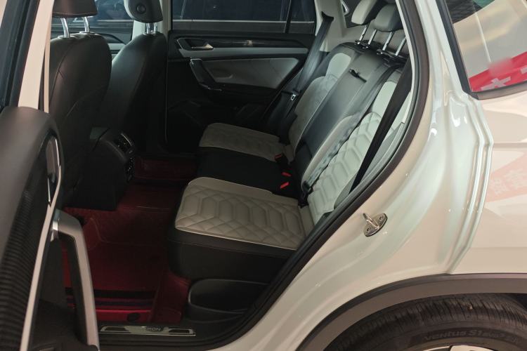 Used Volkswagen Tayron 2023 300TSI Two-Wheel-Drive Luxury Plus Advanced Edition
