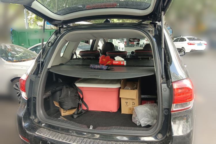 Used Haval H6 2013 Upgraded Model 1.5T Manual Two-Wheel Drive Elite Version Trunk