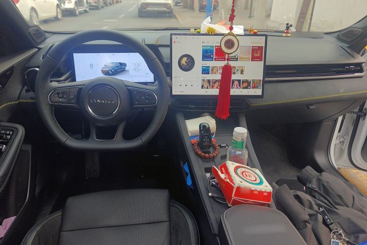 Used Lynk & Co 03 2025 1.5TD DCT Champion Edition Pro Center Console