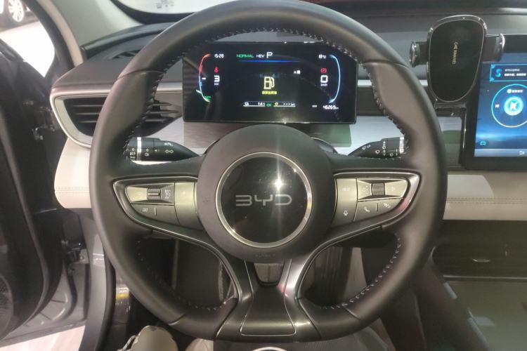 Used BYD Seal 05 DM-i 2025 DM-i Smart Drive 55KM Luxury Model Steering Wheel