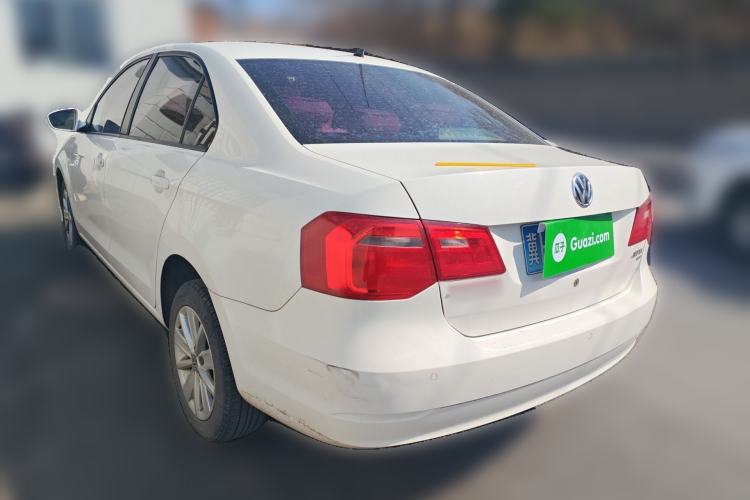 Used Volkswagen Jetta 2015 1.6L Manual Comfort Model