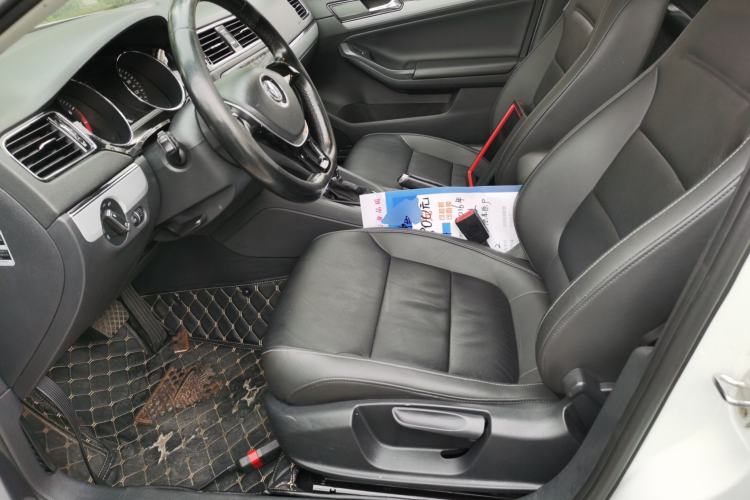 Used Volkswagen Sagitar 2015 1.6L Automatic Comfort Model