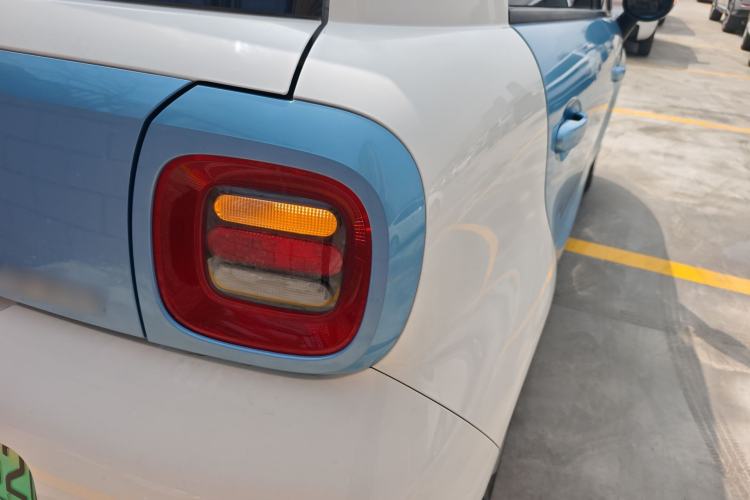 Used ORA Black Cat 2019 310km Fun Edition Right Rear Taillight