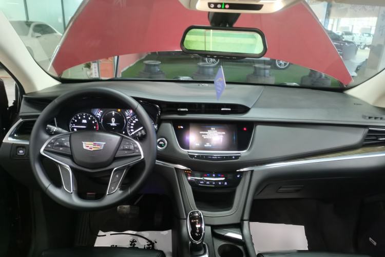 Used Cadillac XT5 2018 25T Luxury Model