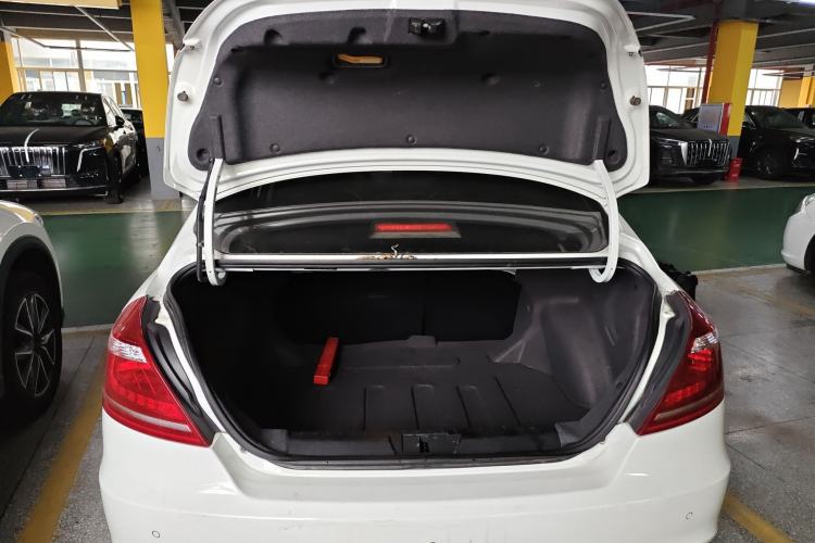 Used Geely Auto Emgrand 2016 Sedan 1.5L CVT Upward Version Trunk