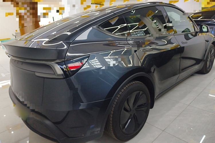 Used Tesla Model Y 2025 Long-Range All-Wheel-Drive Version Rear Right 45 Deg