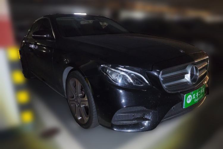 Used Mercedes-Benz E-Class 2016 E 300 L Sporty and Stylish Model
