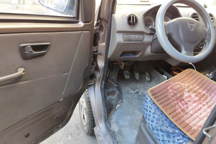 Used Hafei Zhongyi V5 2013 1.3L Luxury Model M13R Driver Seat