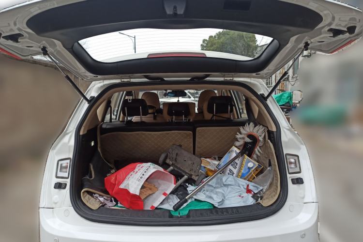 Used Baojun 560 2015 1.8L manual luxury version