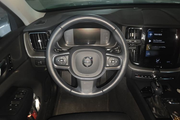 Used Volvo XC60 2021 T5 4x4 Smart Luxury Edition