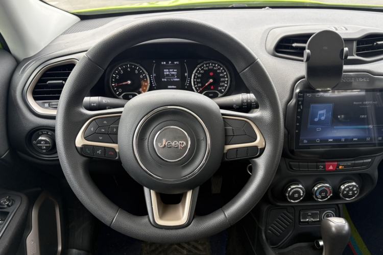 Used Jeep Renegade 2017 180T Automatic High-Energy Version