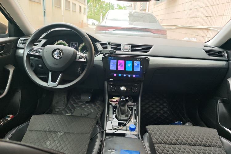 Used Skoda Superb 2018 TSI280 DSG Comfort Edition China V Standard Center Console