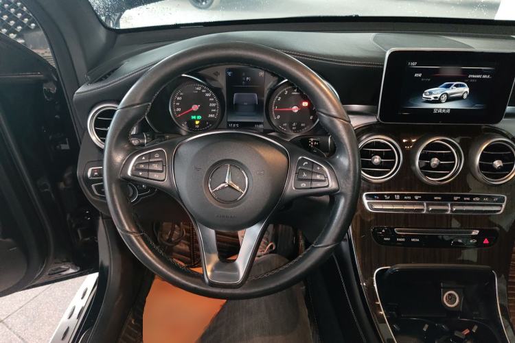Used Mercedes-Benz GLC 2017 GLC 260 4MATIC Luxury Model