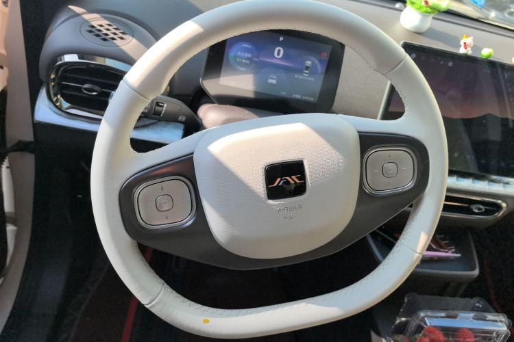 Used JAC Yiwei 3 2023 405km Air