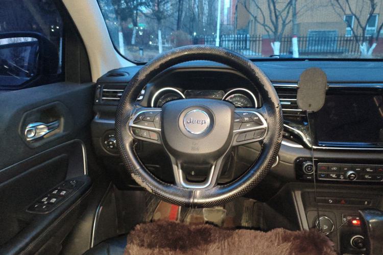 Used Jeep Grand Commander 2018 2.0T Four-Wheel Drive Enjoyment Edition China VI
